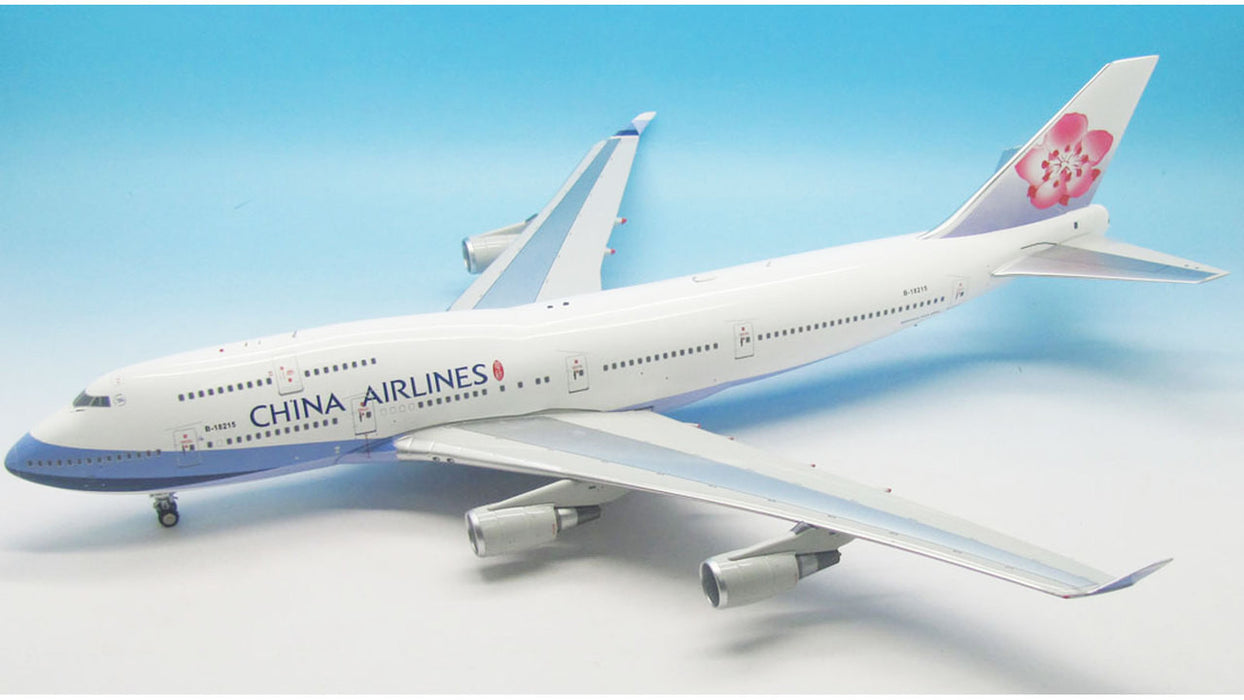 IFALB014 | InFlight200 1:200 | Boeing 747-409 China Airlines B-18215 (with stand)