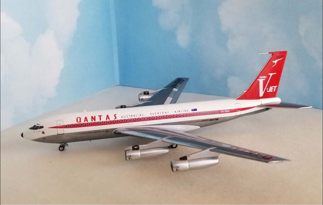 AC211243 | Aero Classics 1:200 | Boeing 707-138B Qantas V-Jet VH-EBG **PRE-OWNED**