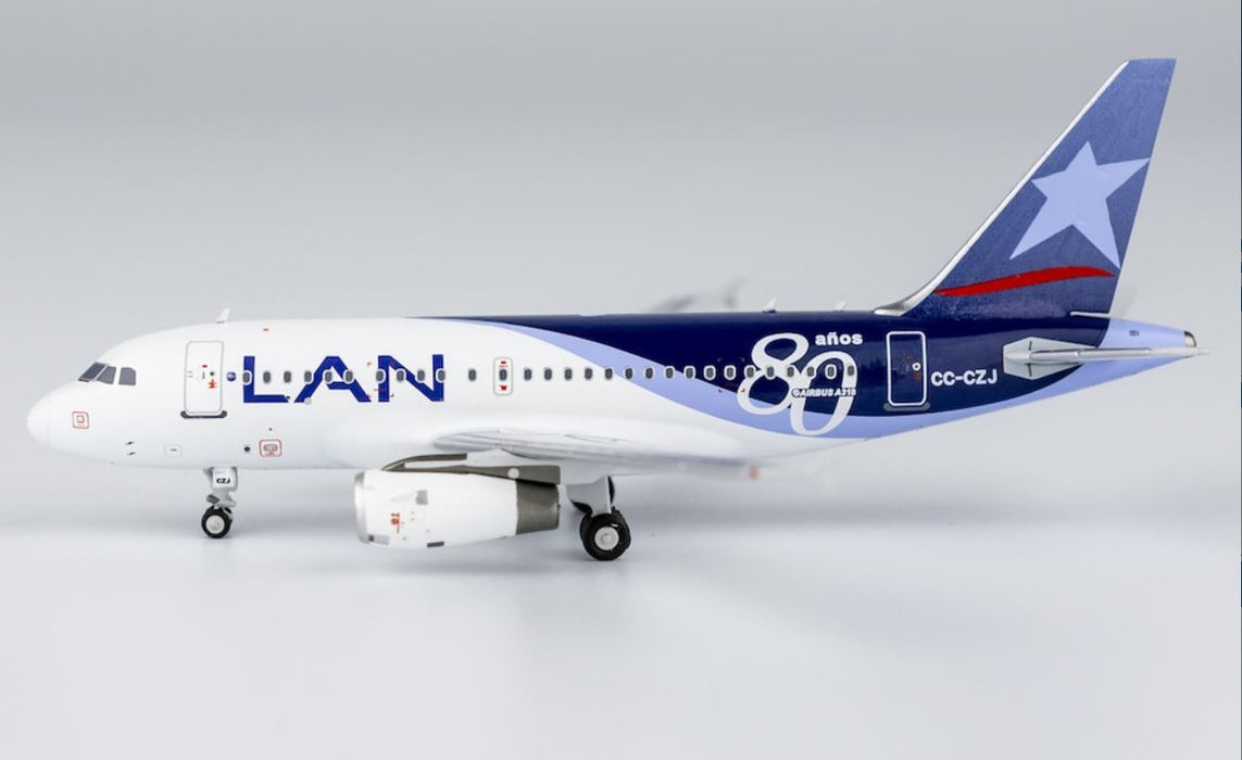 NG48007 | NG Models 1:400 | Airbus A318 LAN Airlines CC-CZJ, '80 Years'