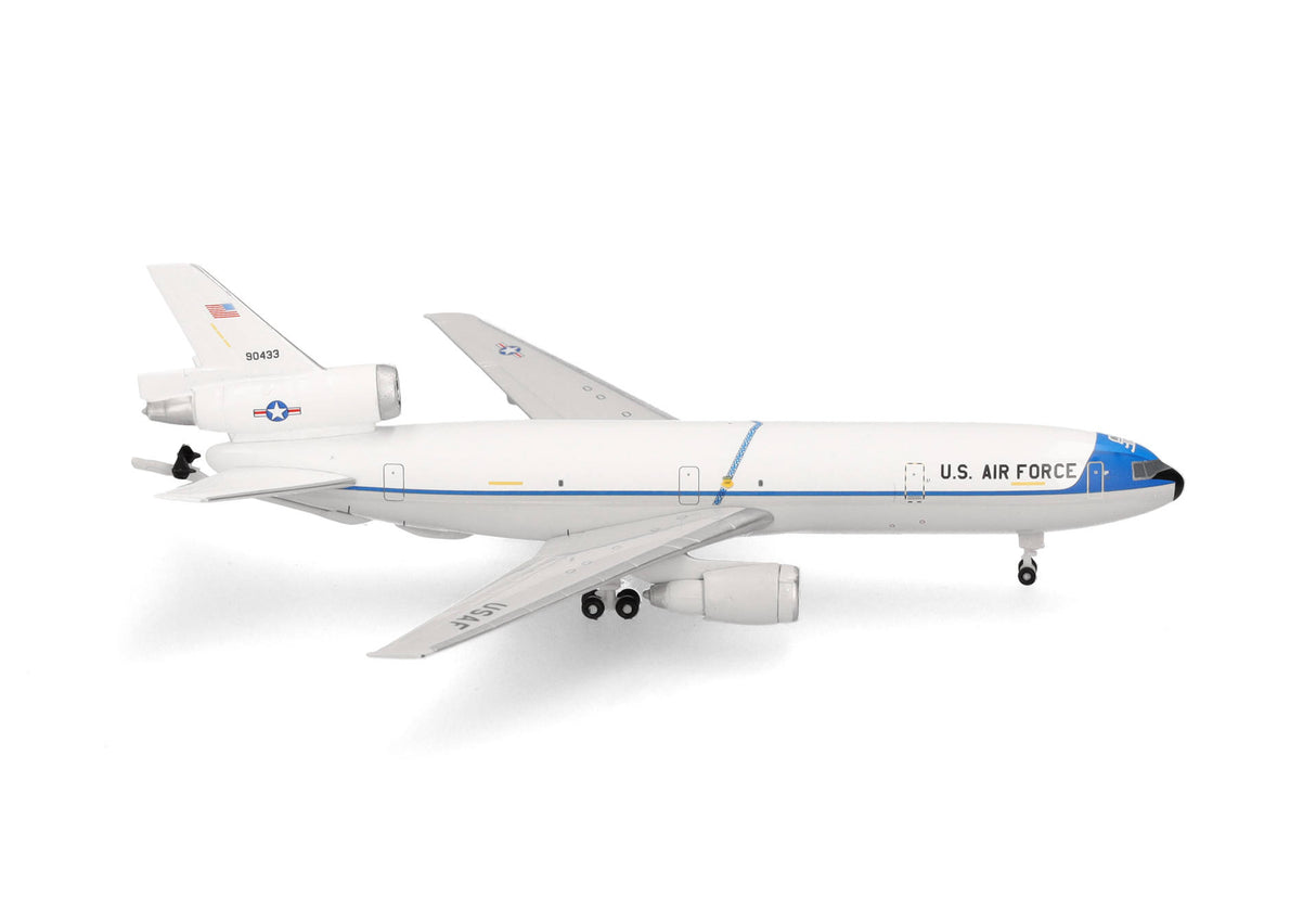 538381 | Herpa Military 1:500 | U.S. Air Force McDonnell Douglas KC-10 Extender - 2nd Bomb Wing, Barksdale Air Base – 79-0433