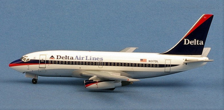 BBX41641 | Aero Classics 1:400 | Boeing 737-200 Delta Airlines N317DL