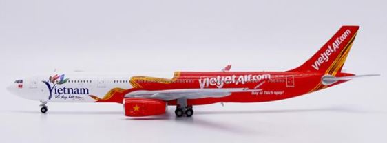 XX40272 | JC Wings 1:400 | Airbus A330-300 Vietnam Airlines VN-A814 | is due April 2026
