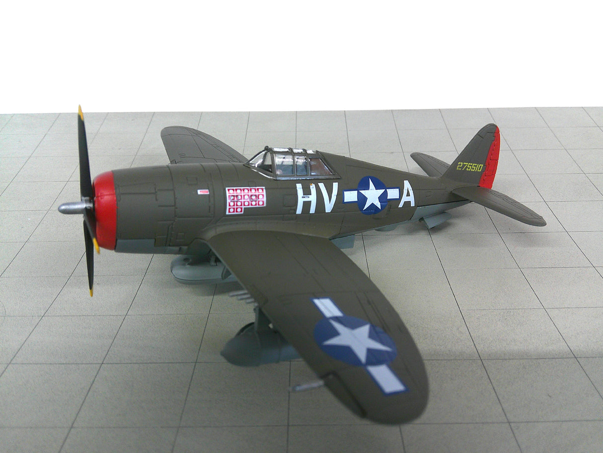 14+015 | 14+ Models 1:72 plastic | Republic P-47D 275510 A:HV US Army Air Force