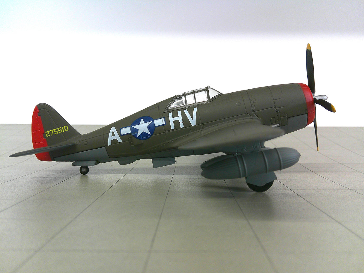 14+015 | 14+ Models 1:72 plastic | Republic P-47D 275510 A:HV US Army Air Force