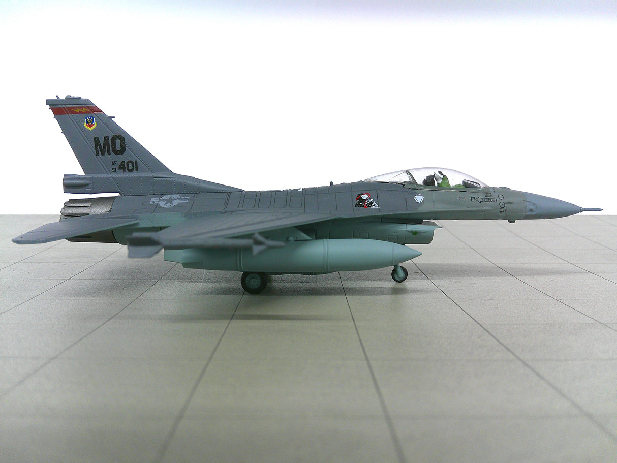 14+007 | 14+ Models 1:100 plastic | General Dynamics F-16C 91_401 MO US Air Force