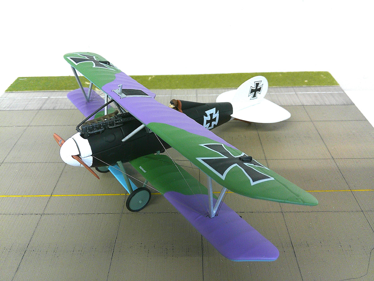 AA37807 | Corg Aviation Archive 1:48 | Albatros D.V Imperial German Air Service | Ltn Herman Goring **Pre Owned**