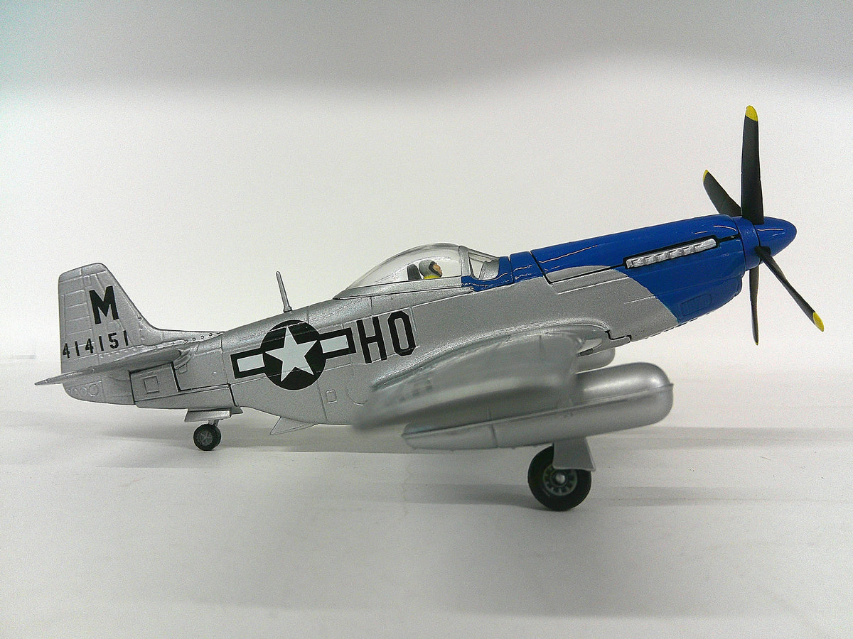 AA32204 | Corgi 1:72 scale | North American P-51D Mustang USAAF **Pre Owned**