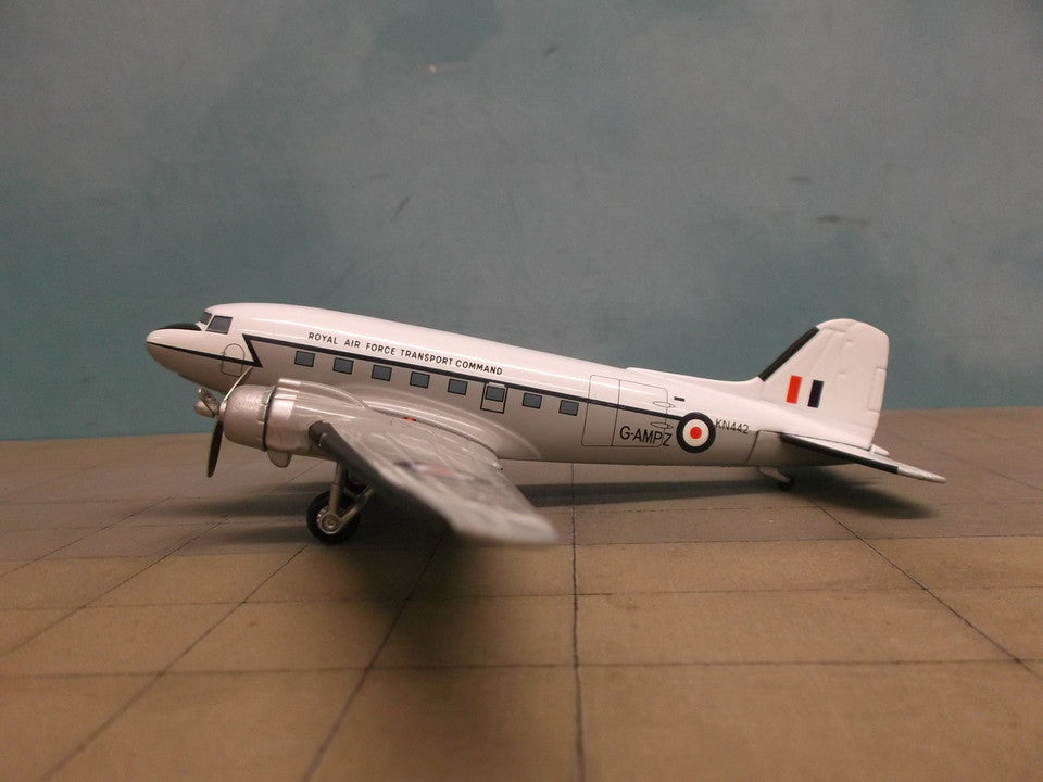 47114 | Corgi 1:144 | Douglas C-47B Dakota IV KN442 (G-AMPZ), RAF, Transport Command