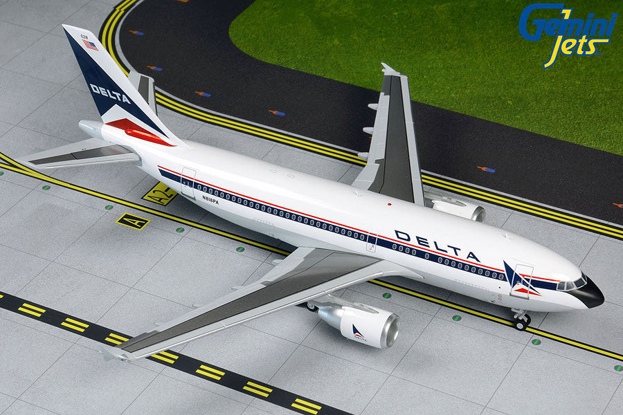 G2DAL860 | Gemini200 1:200 | Airbus A310-300 Delta N818PA (with stand)