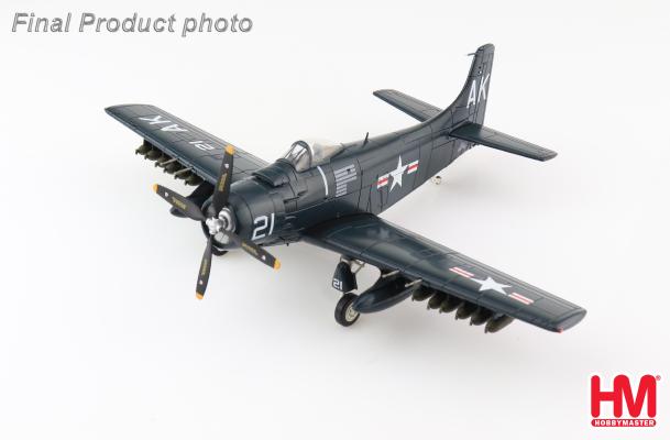 HA2918 | Hobby Master Military 1:72 | Douglas AD-3 Skyraider 122743 VMA-121 USMC 1942