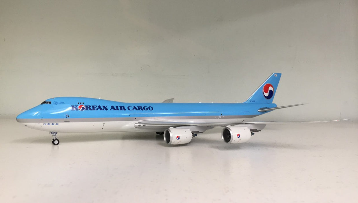 XX2172 | JC Wings 1:200 | Boeing 747-8F Korean Air Cargo HL7629 (with stand)