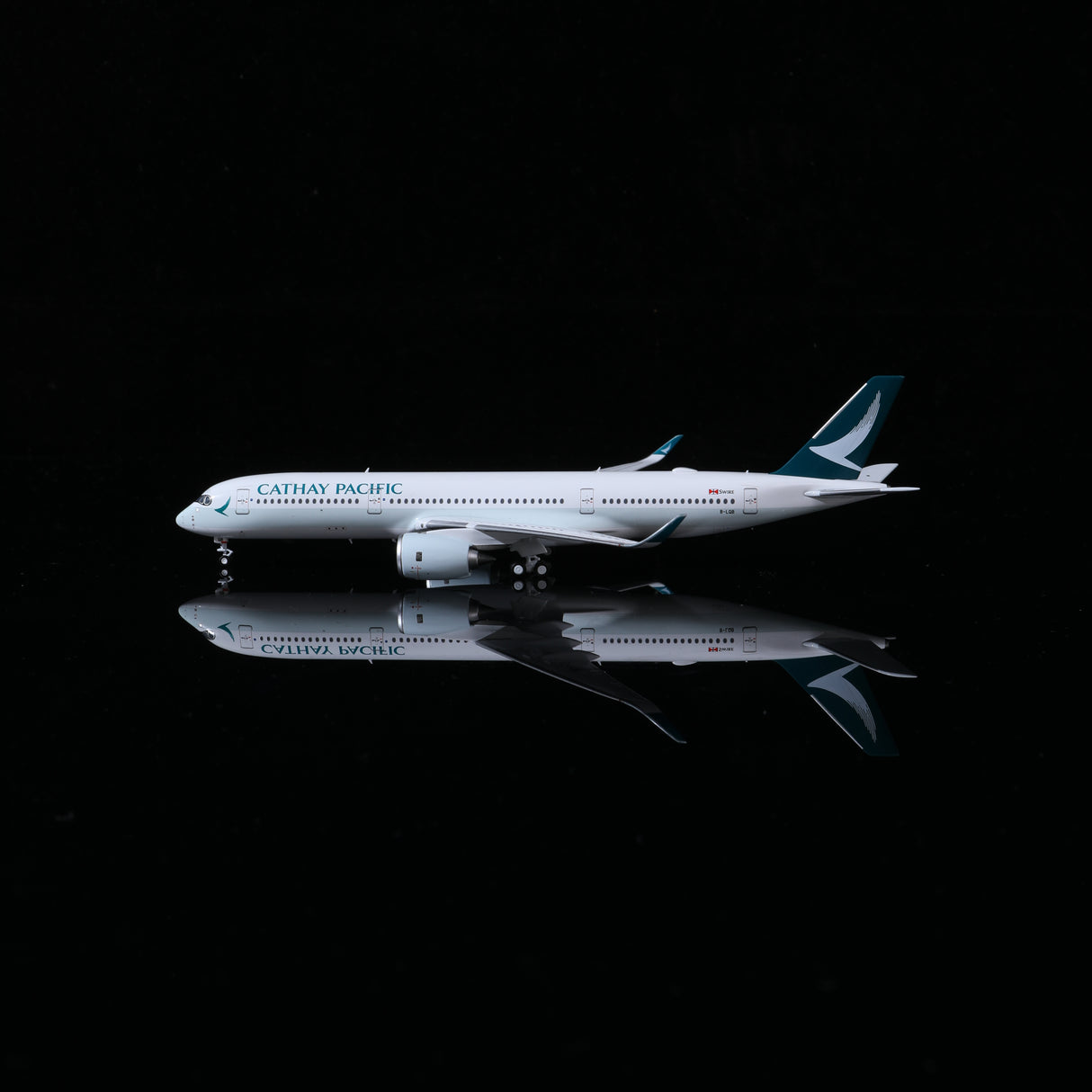 HA3590014 | Aero Polaris 1:400 | Airbus A350-900 Cathay Pacific B-LQB | is due September 2026