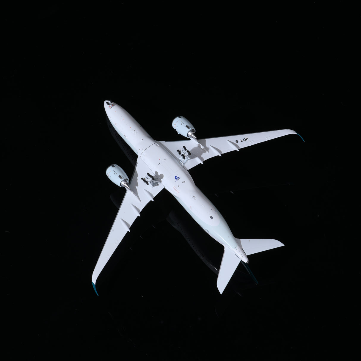 HN3590001 | Aero Polaris 1:400 | Airbus A350-900 China Airlines B-18916 Pokemon | is due September 2026