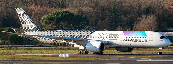 JCLH4228A | JC Wings 1:400 | Airbus A350-900XWB AIRBUS INDUSTRIE REG: F-WWCF (FLAP DOWN)