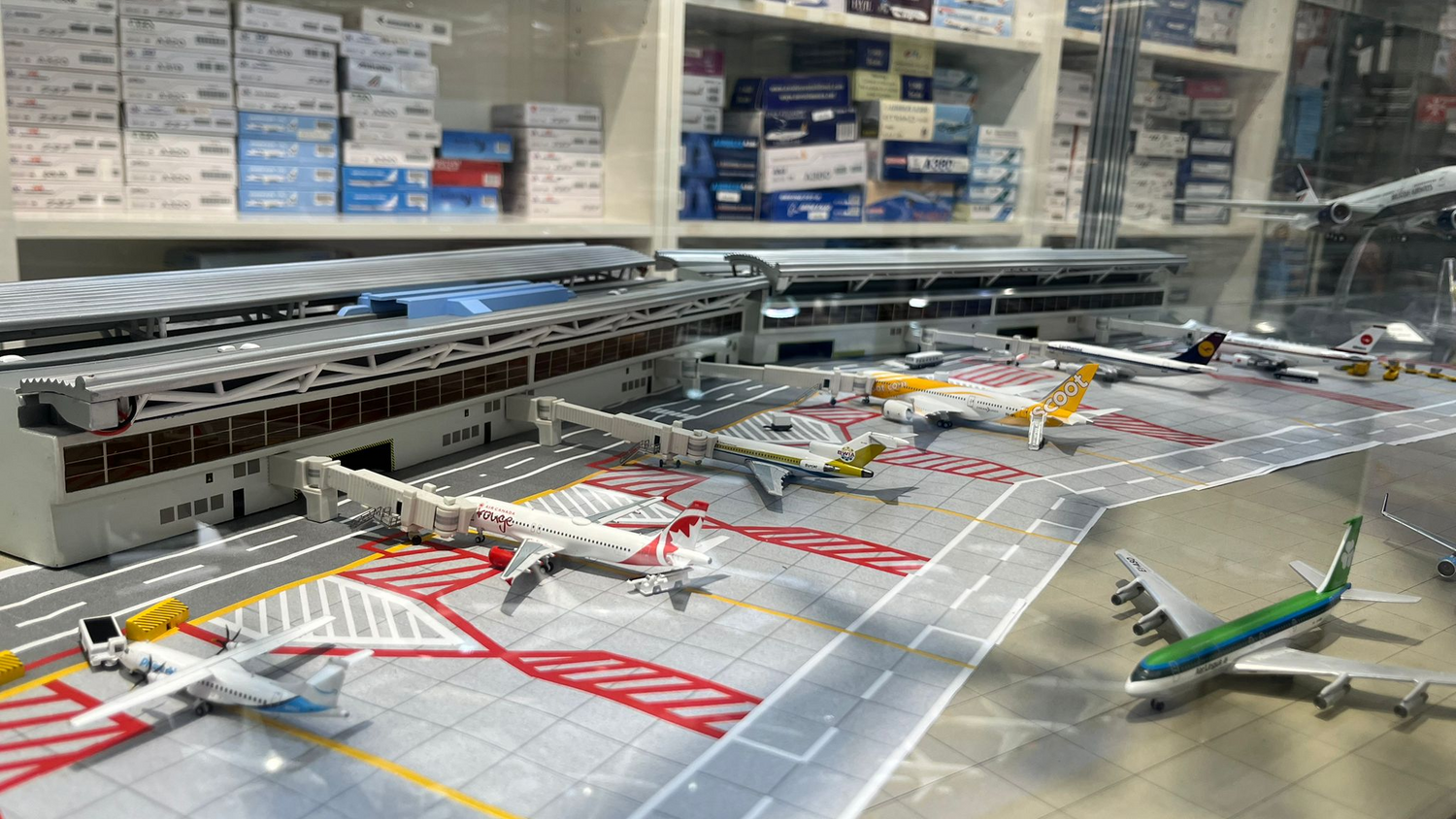 AVIATION RETAIL DIRECT – DIE‑CAST MODEL AIRCRAFT SPECIALISTS