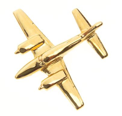 CL070 | Clivedon Collection Pin Badges | Piper Navajo 22ct Gold plated pin badge