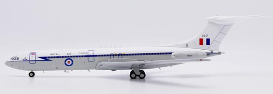 LH2387 | JC Wings 1:200 | Royal Air Force Vickers VC10 C1K Reg: XV107 With Stand | is due May 2025