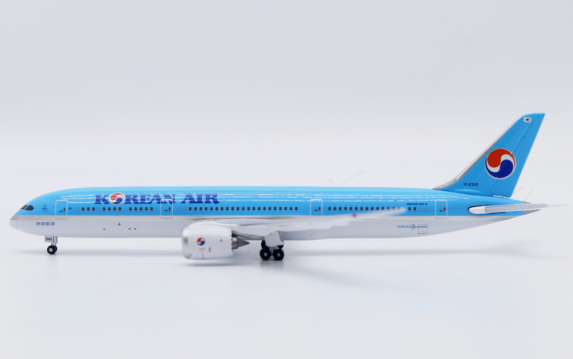 KAL125102 | Aether Model 1:500 | Boeing 787-9 Dreamliner, Korean Air HL8345 | is due September 2025