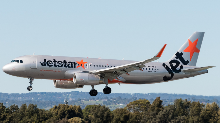PH12033 | Phoenix 1:400 | Airbus A320 JetStar (Australia) VH-XNJ | is due October 2025