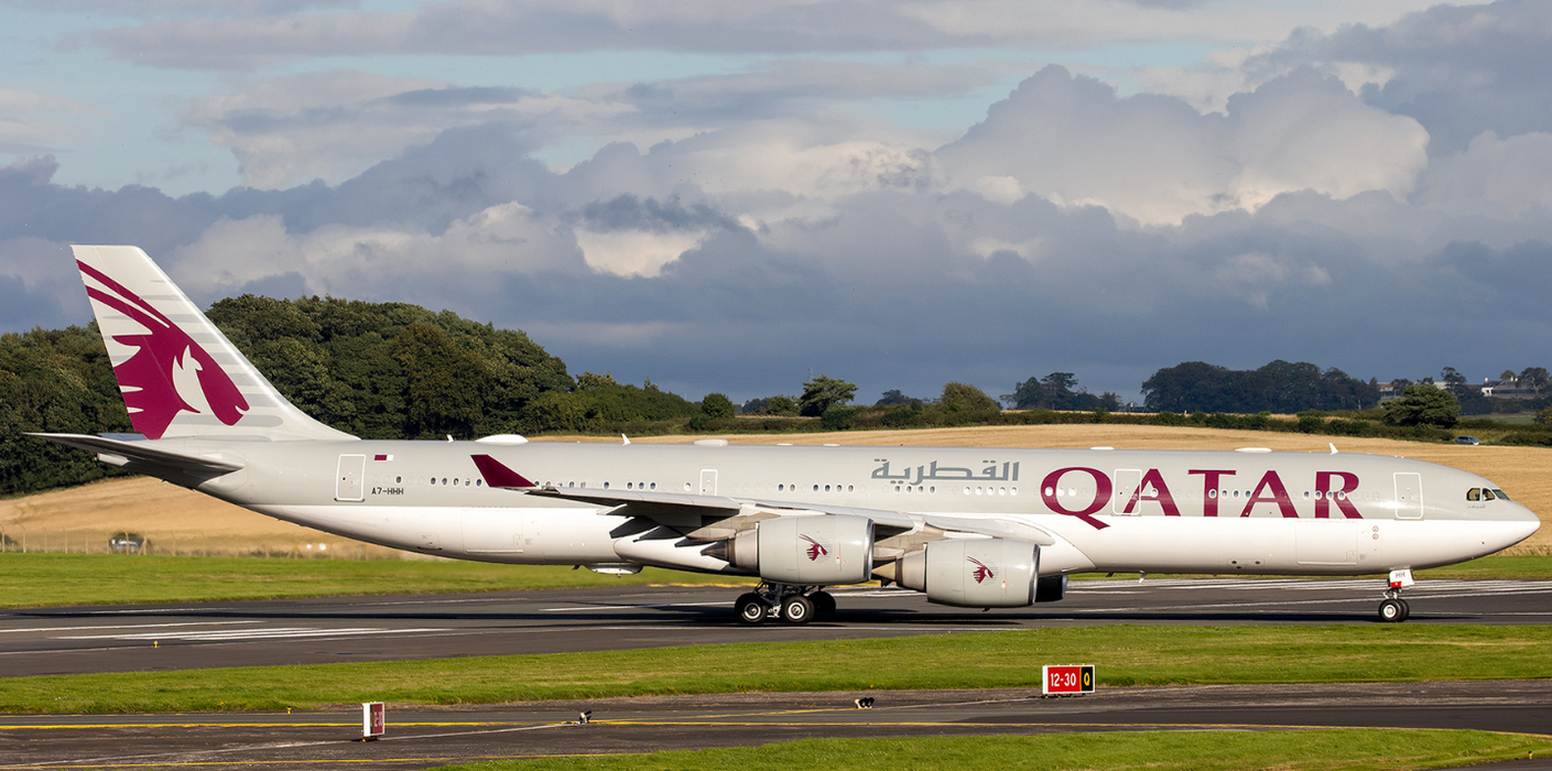 PH12035 | Phoenix 1:400 | Airbus A340-500 Qatar Amini Flight A7-HHH | is due October 2025