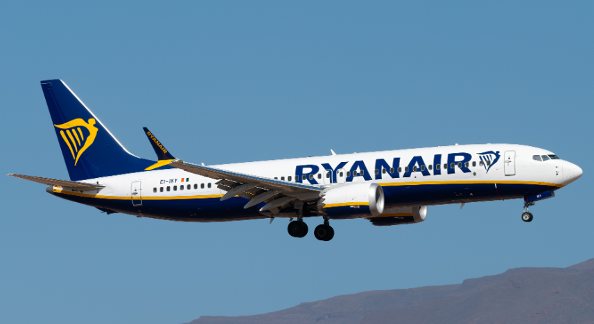 PH12037 | Phoenix 1:400 | Boeing 737-8max Ryanair EI-IKY | is due October 2025