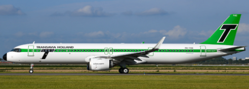 XX40789 | JC Wings 1:400 | Airbus A321NEO Transavia Retro Reg: PH-YHD With Antenna | is due November 2025