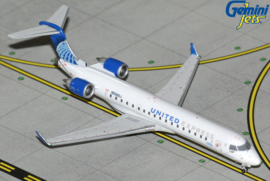 GJUAL2341 | Gemini Jets 1:400 | Bombardier CRJ-550 United Express N506GJ | is due August 2025