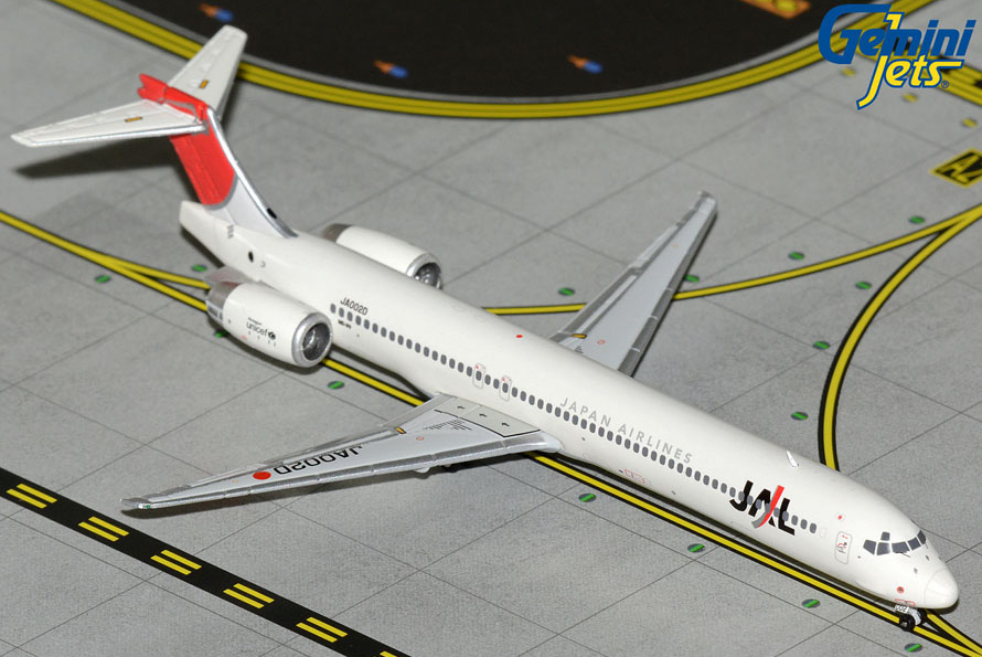 GJJAL1719 | Gemini Jets 1:400 | McDonnell Douglas MD-90 JAL Airlines JA002D | is due: August 2025