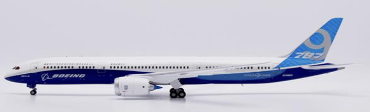 LH2473 | JC Wings 1:200 | Boeing 787-9 Dreamliner House Color Reg N789EX
