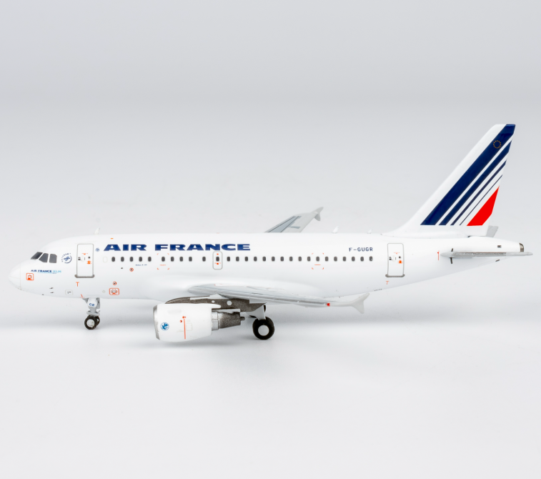 NG48025 | NG Models 1:400 | Airbus A318 Air France F-GUGR