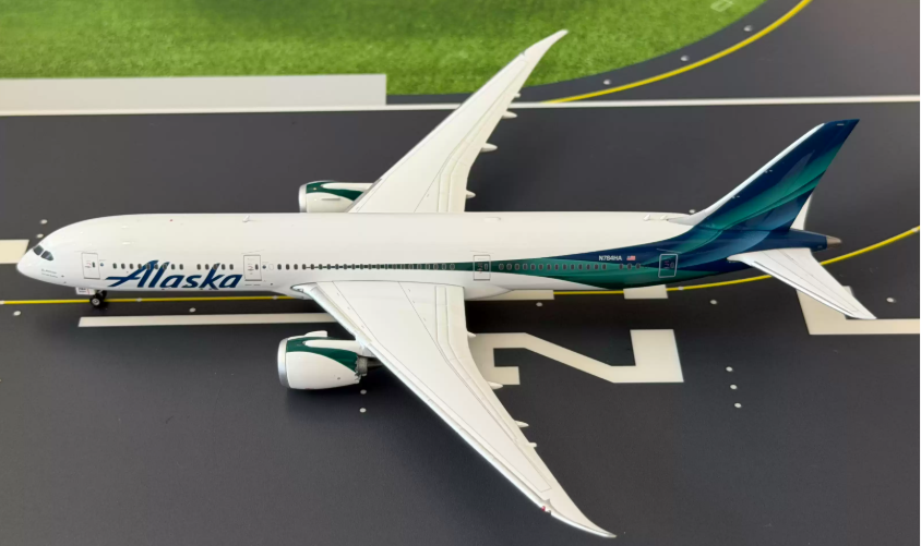 PH04686 | Phoenix 1:400 | Boeing 787-9 Alaska Airlines N784HA