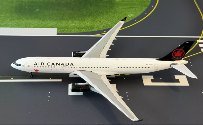 PH12073 | Phoenix 1:400 | Airbus A330-300 Air Canada C-FDHU