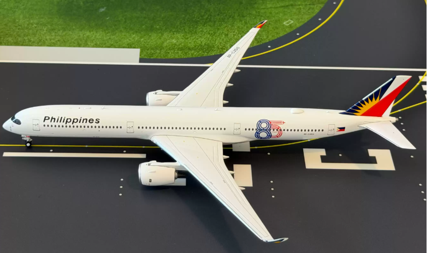 PH12085 | Phoenix 1:400 | Airbus A350-1000 Phillippine Airlines RP-C3510 '85th Anniversary'