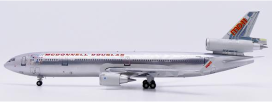 LH2484 | JC Wings 1:200 | McDonnell Douglas MD‑11 McDonnell Douglas House N111MD | is due August 2026