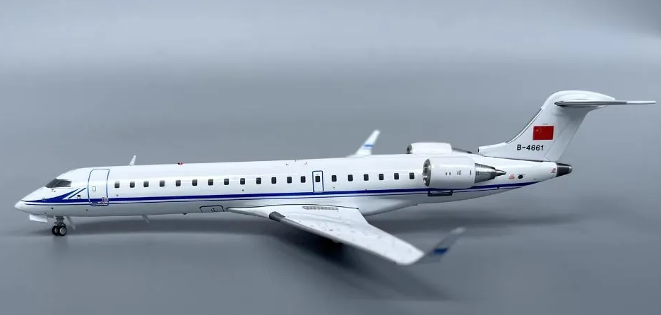 P-200-05-02 | Patriot Models 1:200 | Canadiar CRJ-700 B-4661 Peoples Liberation Army Navy