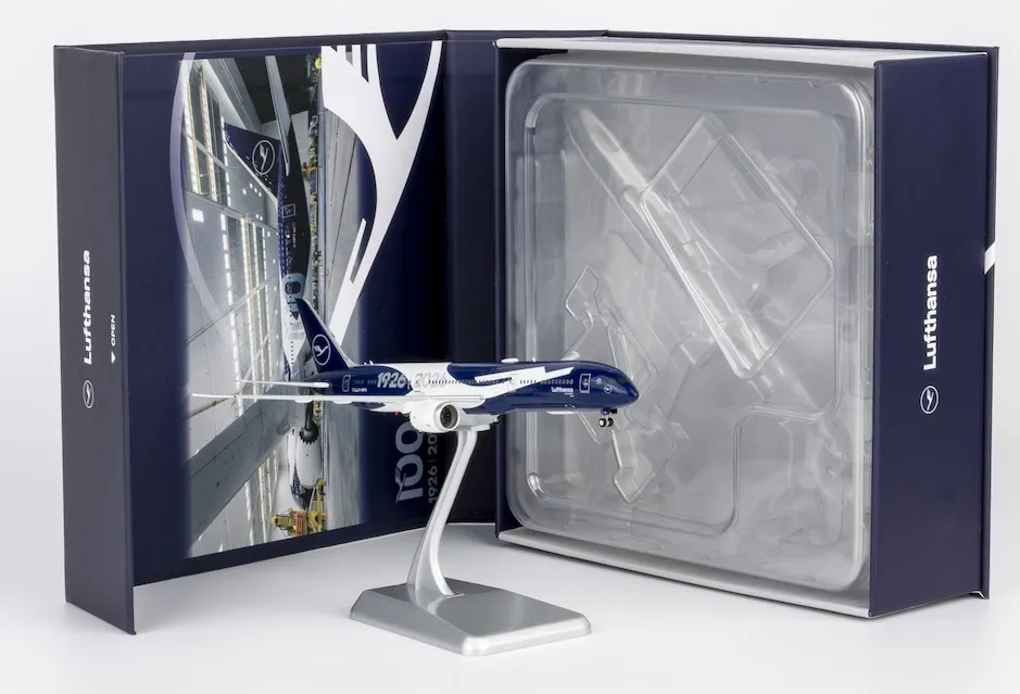 NG55154 | NG Models 1:400 | Boeing 787-9 Dreamliner Lufthansa D-ABPU (100th Anniversary livery, with luxurious box | is due September 2026 (Awaiting Restock)