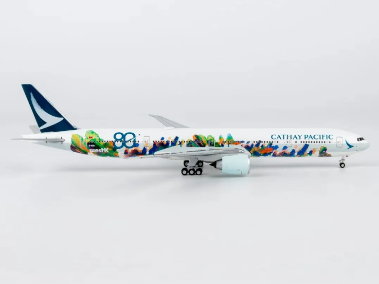 NG73110 | NG Models 1:400 | Boeing 777‑300ER Cathay Pacific B-KQU Spirit of Hong Kong – 80th Anniversary