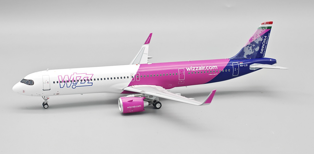 IF321W60726 | Inflight200 | Airbus A321-271NX Wizz Air HA-LGI with stand