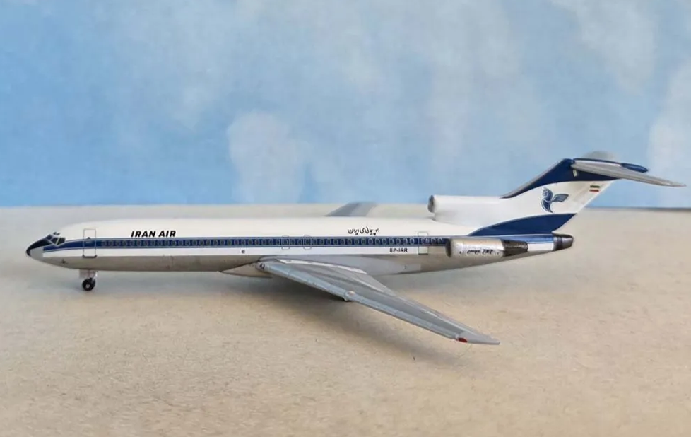 AC411552 | Aero Classics 1:400 | Boeing 727‑200 Iran Air EP-IRR | is due August 2026