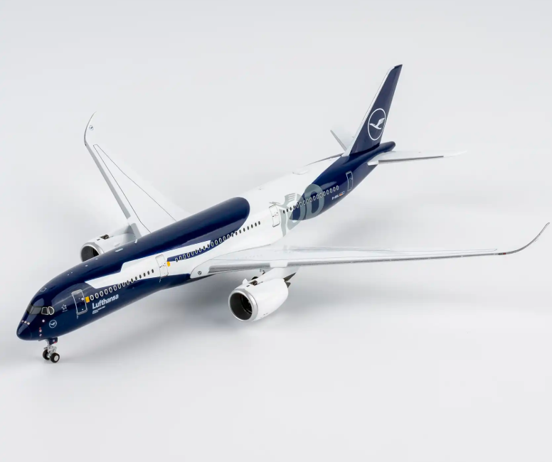 NG39131 | NG Models 1:400 | Airbus A350-900 Lufthansa D-AIXL (100 Years Anniversary)