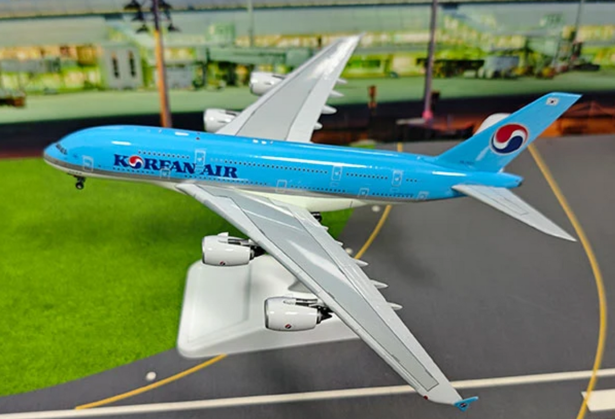 AV4427 | Aviation 400 | Airbus A380 Korean Air HL7621 Beyond 50 Years of Excellence | is due October 2026