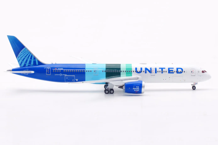 AV4404 | Aviation 400 | Boeing 787-9 Dreamliner United Airlines N24988 (detachable gear) | is due May 2026