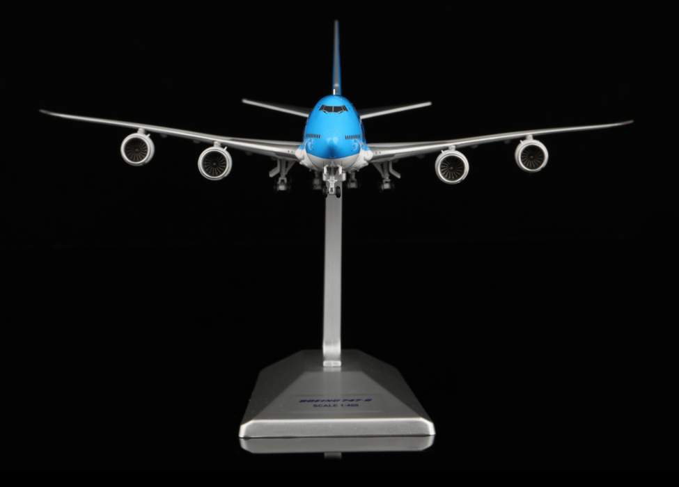 B631202 | HX Models 1:400 | Boeing B747-8 Korean Air HL7638 NEW Livery Flaps-Down | is due July 2025