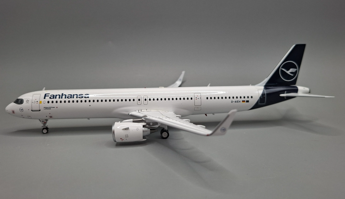 JF-A321-051L | JFox 1:200 | Airbus A321-211NX Lufthansa D-AIEH | is due July 2025