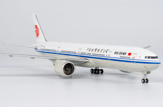 NG73067 | NG Models 1:400 | Air China 777-300ER B-2043
