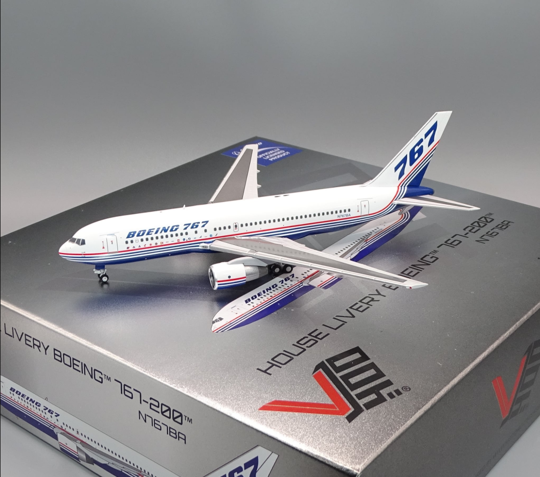 400016 | V1:400 Models | Boeing 767-200 House Colours N767BA