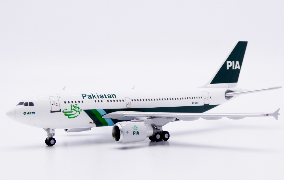 XX40447 | JC Wings 1:400 | Airbus A310‑300 PIA Pakistan International Airlines AP-BEU 90s Sports Livery | is due June 2026