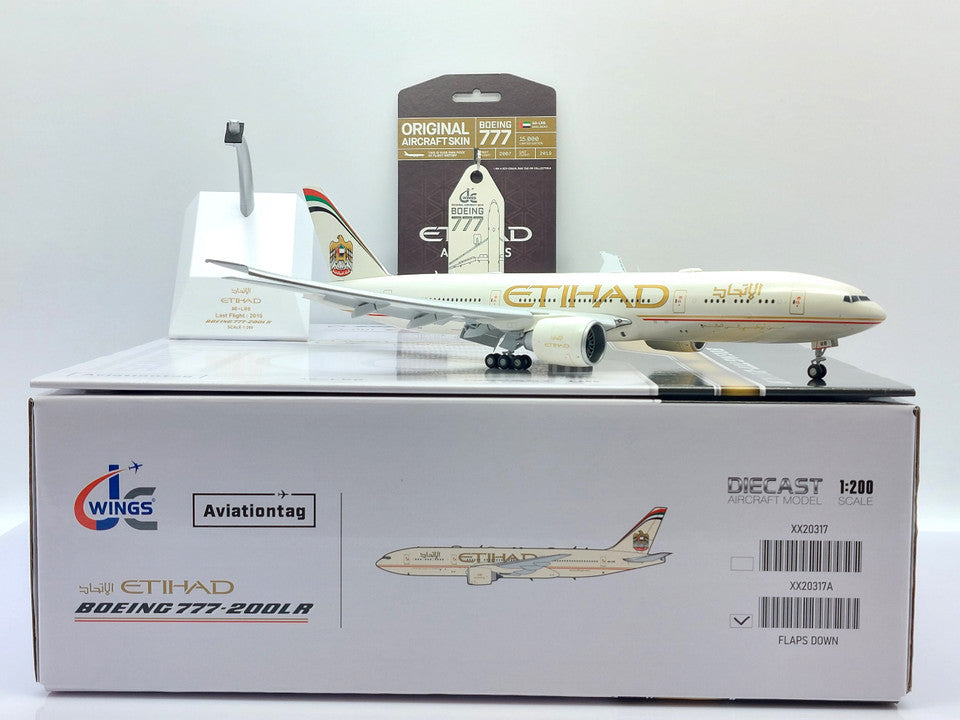 XX20317 | JC Wings 1:200 | Boeing 777-200LR Etihad A6-LRB (with stand)