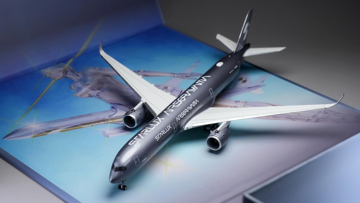 NG57045 | NG Models 1:400 | Airbus A350‑1000 Starlux Airlines B-58553 Airsorayama Silver Luxurious packaging) (with stand)