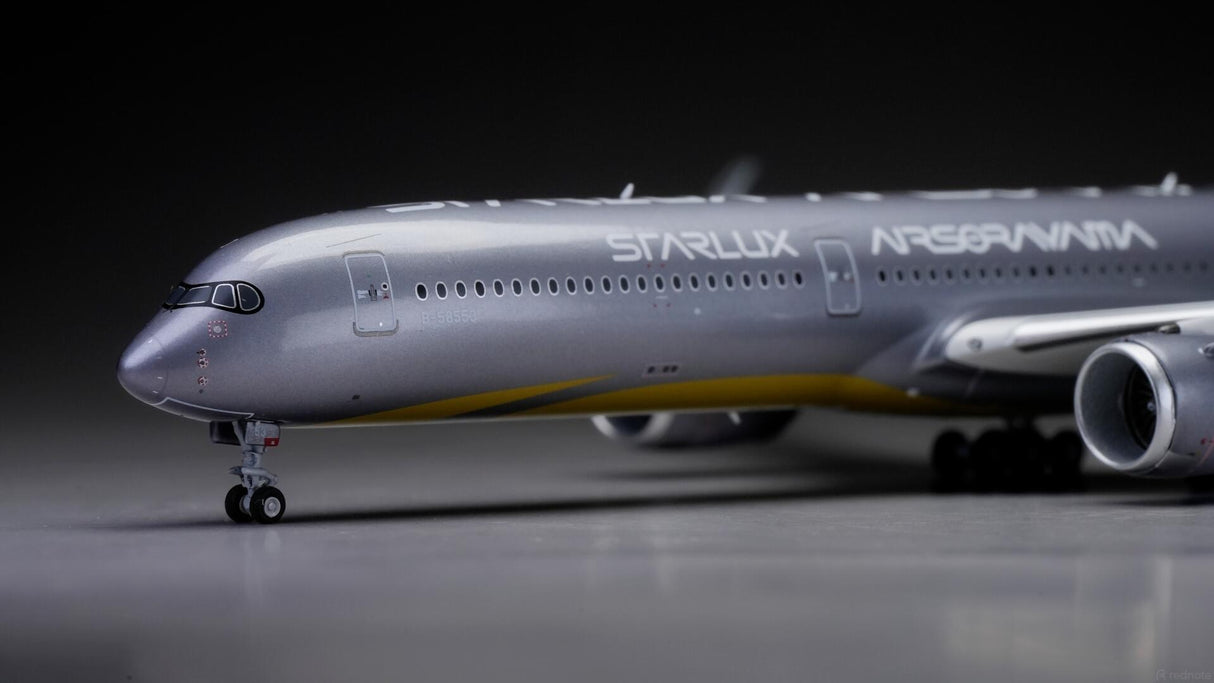 NG57045 | NG Models 1:400 | Airbus A350‑1000 Starlux Airlines B-58553 Airsorayama Silver Luxurious packaging) (with stand)